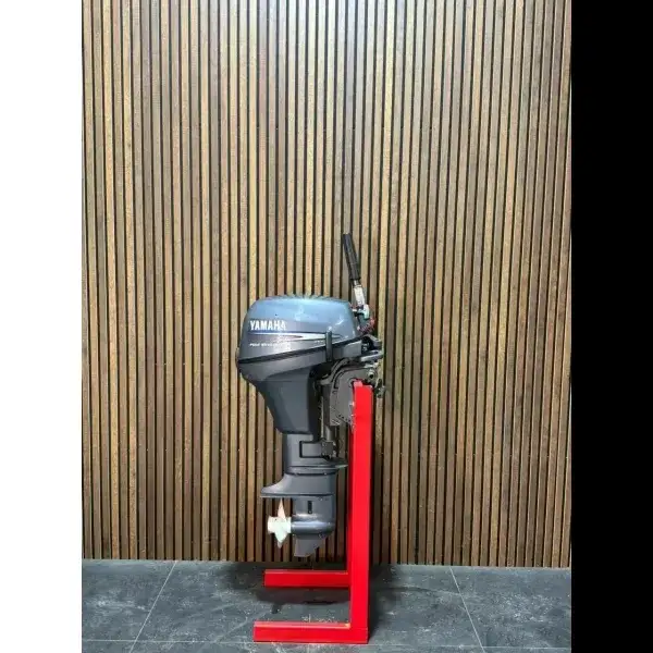 Yamaha F6AMHS outboard engine