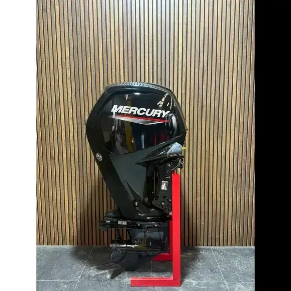 Mercury 100 HP EFI ’22 outboard engine